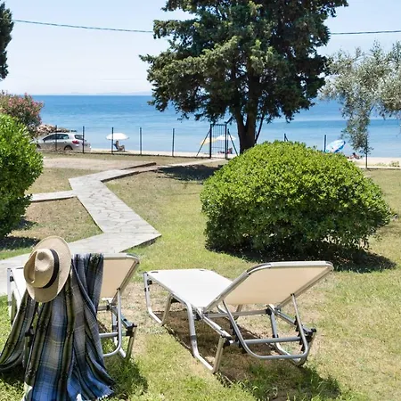 Melo Pearl, Beachfront House In #feelslikehome * Nikiti (Sithonia)