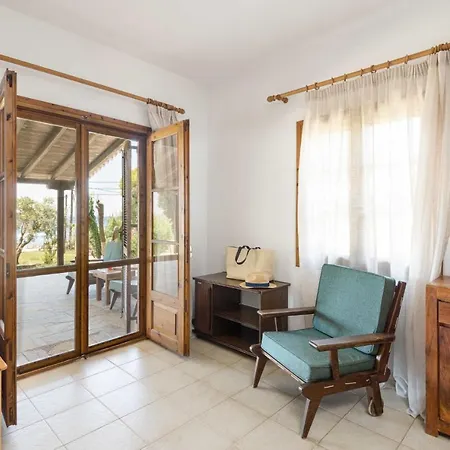 Melo Pearl, Beachfront House In #feelslikehome Nikiti (Sithonia)